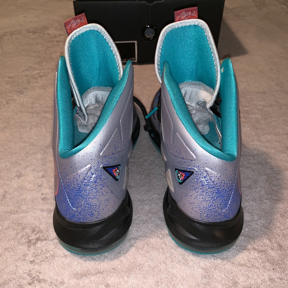 LeBron X "Re-Entry" US Men's 10 - Picture 4 of 6
